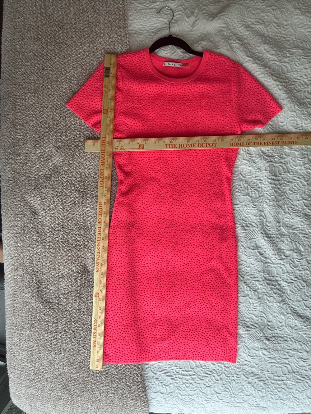 Alice + Olivia Hot Pink Textured Crewneck Mini dress - Picture 4 of 5